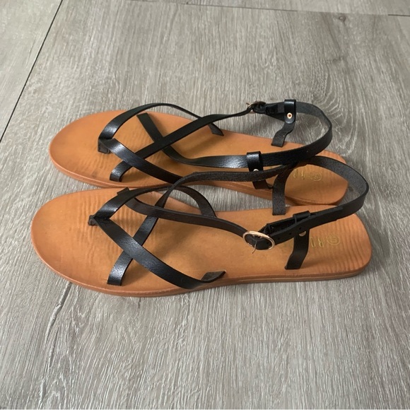 3 for $30 Metaphor Black and Brown Sandals Minimalist Design New  with no Tags! - Picture 4 of 5